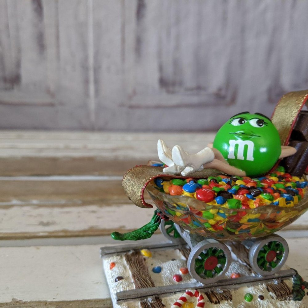 Danbury mint chocolate female Christmas train bowl